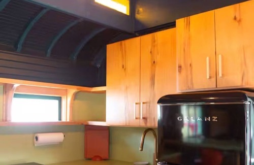 Grand Coteau House | Train Wreck Inn - The Blue Train Car