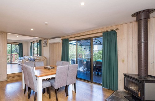 Inverloch House | TRALEE BEACH HOUSE – WIFI & LINEN Included