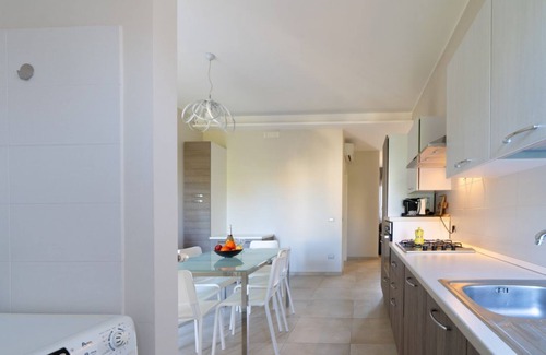 Trani Apartment | Trani with view: roomy apartment with balconies