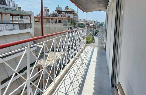 Petralona Apartment | Tranquil 2BR Penthouse Petralona