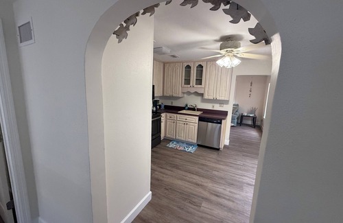 Horseshoe Beach House | Tranquil 3-bedroom house on Canal in Horseshoe Beach.