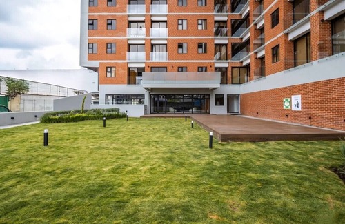 Zona 10 Apartment | Tranquil 3-bedroom apartment with fitness room and pool in Ciudad de Guatemala