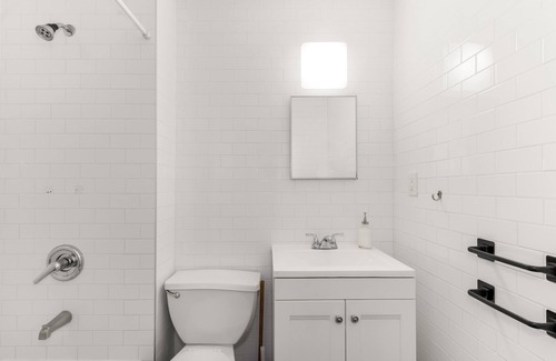 Harlem Apartment | Tranquil 4-bedroom apartment in Manhattan perfect for large groups
