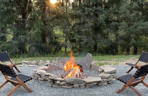 Bath House | Tranquil Airstream Nature Escape