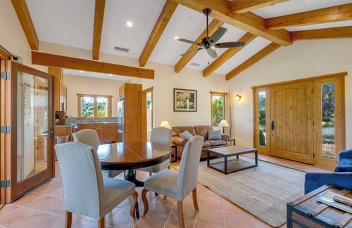 Covenant House | Tranquil and Private Guest House on a beautiful estate