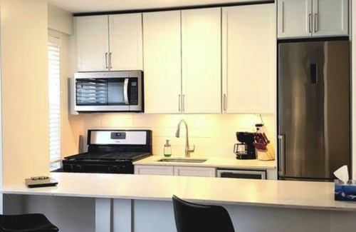 Harlem Apartment | Tranquil apartment with AC in vibrant New York City