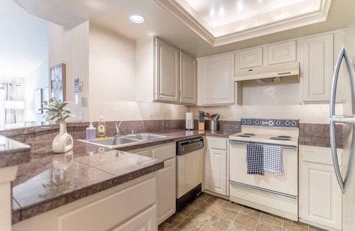 Northwest Bellevue Apartment | Tranquil Apt, 2 King Suites, Pet Friendly near DT Bellevue