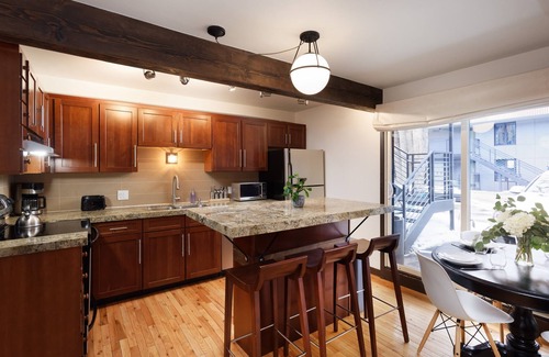 Aspen Condo | Tranquil Aspen | East End Escape w/Hot Tub & Pool