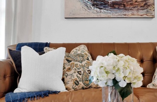 Avondale House | Tranquil Avondale Home, Walkable to Food & Shops!