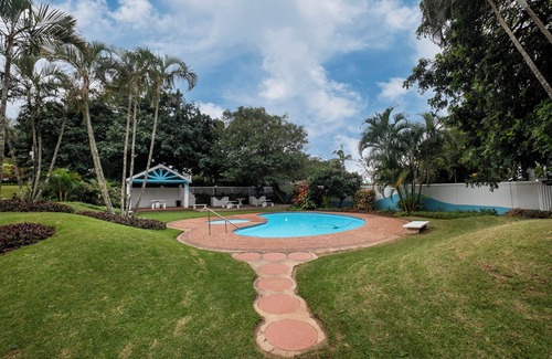 Shaka's Rock Apartment | Tranquil Beach Sanctuary, 3 Bed, Sea Views
