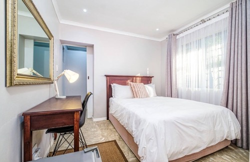 Greater Johannesburg Metropolitan Area Bed & Breakfast | Tranquil bed and breakfast in the heart of Sandton