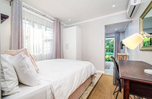 Greater Johannesburg Metropolitan Area Bed & Breakfast | Tranquil bed and breakfast in the heart of Sandton