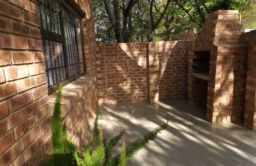 Greater Johannesburg Metropolitan Area Villa | Tranquil Bohemian Inspired Villa, Cosy with on site SPA!