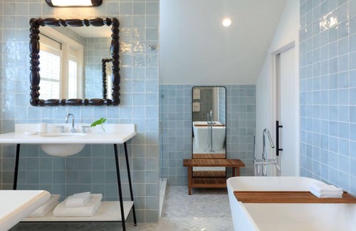 Old Town Hotel | Tranquil Bungalow w/an Artistic Vibe in Vibrant Key West | Breakfast Included