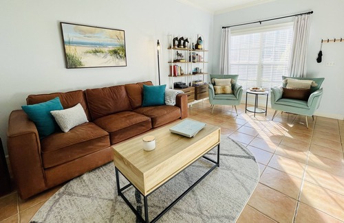 Oxford Condo | Tranquil Condo close to Jackson Ave
