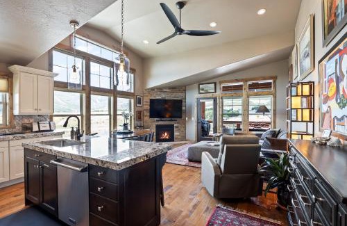 Park City Resort | Tranquil Condo, Perfect for Ski & Summer Adventures! 3 Bedrooms, Private Patio, Sleeps 6