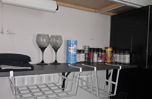 Minneapolis Apartment | Tranquil corporate Rental in lovely Minneapolis with WiFi
