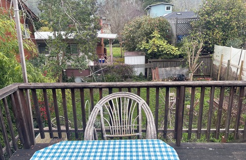 Guerneville Cottage | Tranquil cottage just a short walk to the Russian River in Guerneville