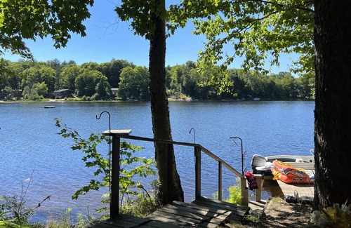 Novar House | Tranquil cottage on a lake with canoes, dock and lots of peace.