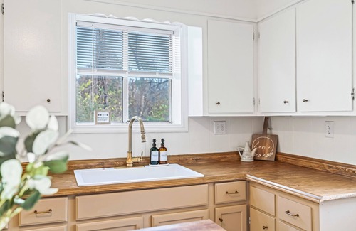 Mount Juliet House | Tranquil Country Escape Near Downtown Nashville. Private & Pet-Friendly!