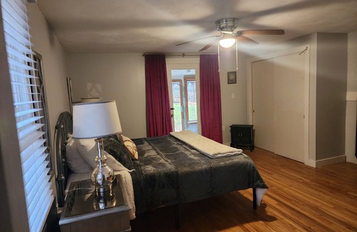 Stafford Apartment | Tranquil Country Retreat with King Bed & Luxury Walk-In Shower