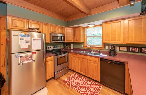 Oakland House | Tranquil Dreams: Lake Access, Hot Tub, Pool Table, Fire Pit, Fireplace