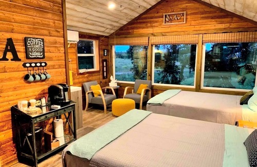 Dripping Springs Cabin | Tranquil Dripping Springs Vacation Rental Ideal for Texas Getaways