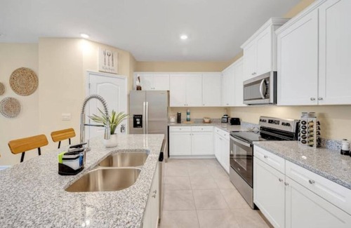 St. Augustine House | Tranquil Escape 3 BDR Townhome Close to Beach