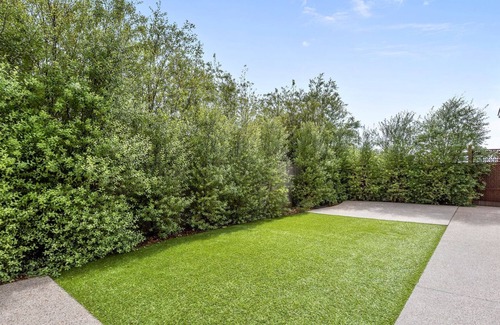 Portarlington House | Tranquil Escape - Contemporary, spacious home in Portarlington.