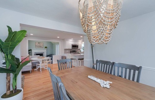 Plymouth House | Tranquil Family Retreat with Pool