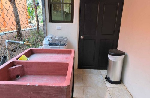 Veintisiete de Abril House | Tranquil house with AC in Veintisiete de abril, CR. 20 minutes away from beaches