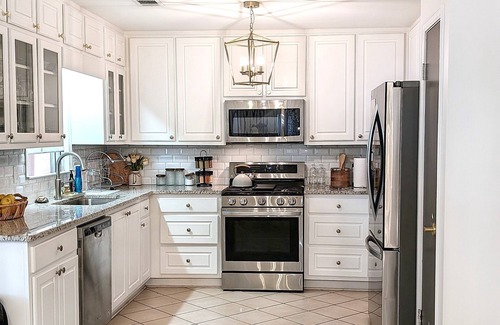 Duluth House | Tranquil Haven: Cozy, Modern Farmhouse in Duluth!