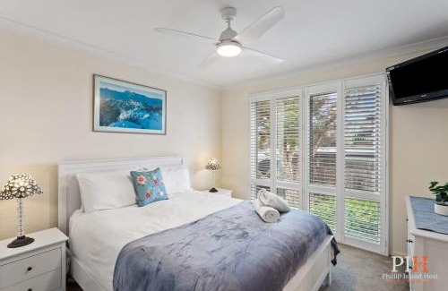 Rhyll House | Tranquil Holiday Retreat Rhyll