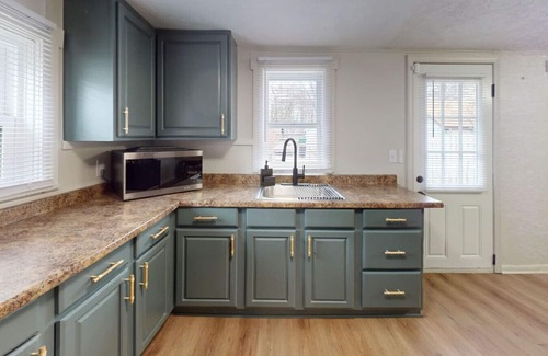 Erie Cottage | Tranquil Lake Erie house