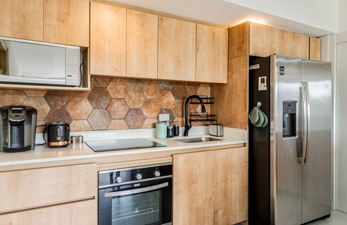 Jaco Apartment | Tranquil lakefront apartment with stunning views & pool access