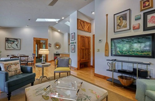 Saluda Cabin | Tranquil Lakefront Cabin near Saluda, NC