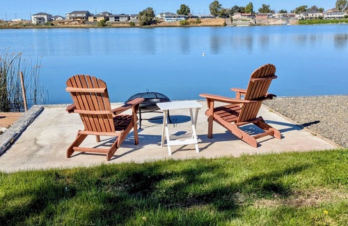 Moses Lake House | Tranquil Lakeside Escape!