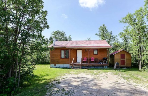 Saint Malo Cabin | Tranquil, Lovely Cabin in St Malo #14