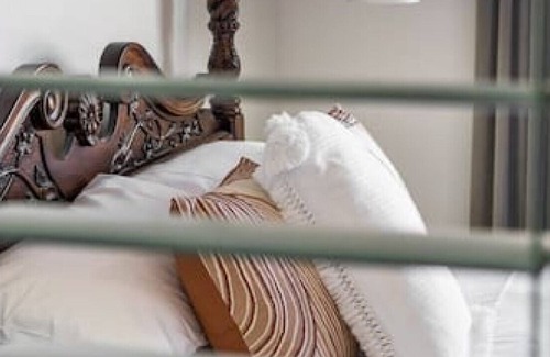 Golden Point House | Tranquil Luxury Near Sovereign Hill