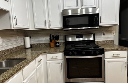 Church Street House | Tranquil Modern Home-8 minutes from ATL Airport