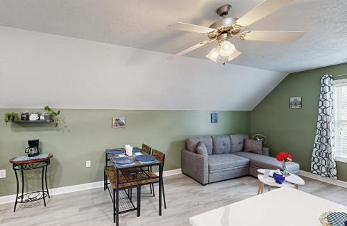 Cameron House | Tranquil Oasis Unit B
