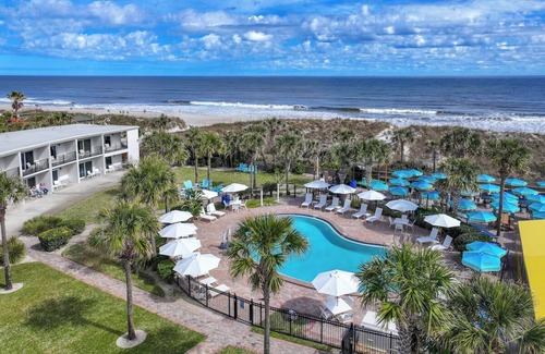 Atlantic Beach Hotel | Tranquil Ocean View Suite, with Pool: Ideal for Adventure Seekers & Sunshine