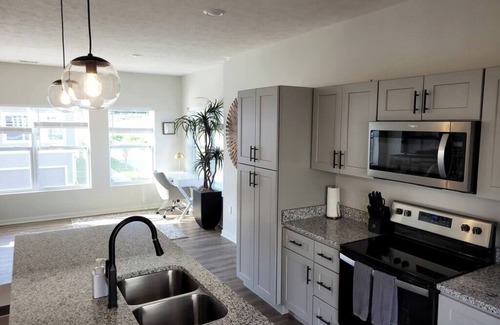 Elkhorn House | Tranquil Omaha Retreat with WiFi, Easy City Access