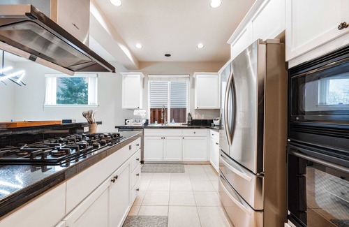 Orenco House | Tranquil Retreat in the Heart of Suburbia on 58th Ave – Your Getaway #41931