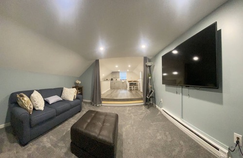Town of Bethlehem House | Tranquil Retreat - Comfort and Convenience.