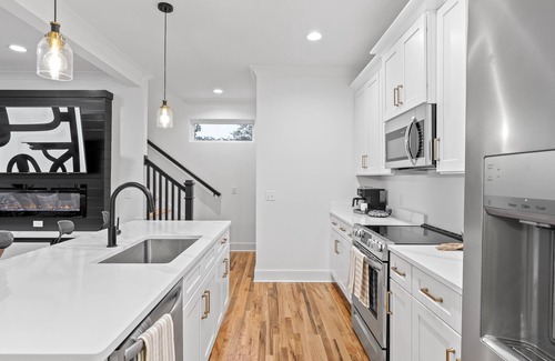 Red Bank House | Tranquil Rock Retreat