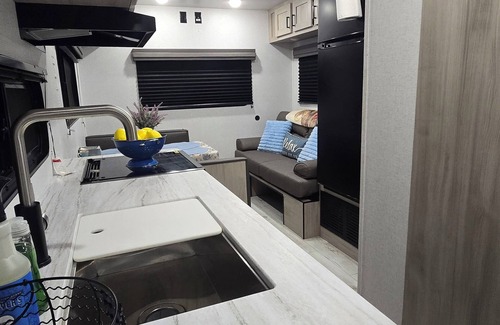 Aiken House | Tranquil RV in charming Aiken in private paddock with room for your horses.