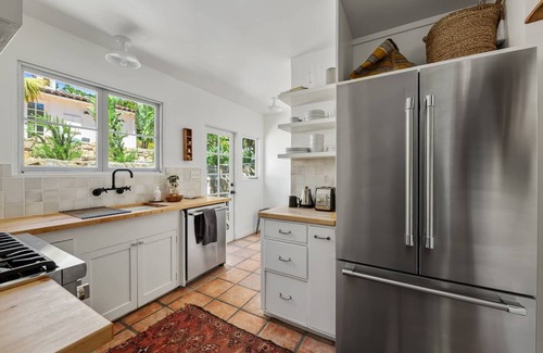 Cielito Cottage | Tranquil Spanish Cottage in Santa Barbara-perfect for writers