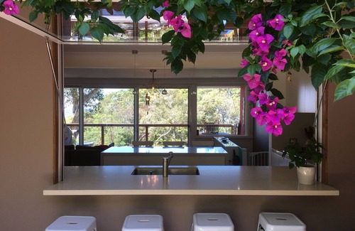 Elanora Heights House | Tranquil Stylish Getaway