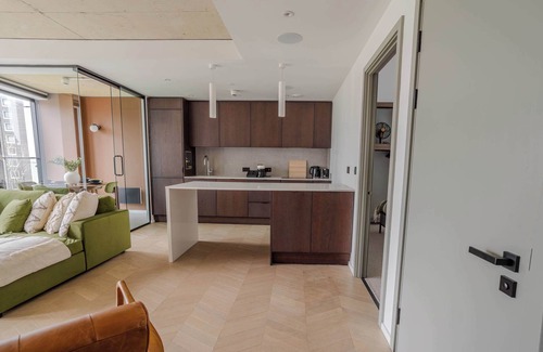 Castlefield Apartment | Tranquil Suite 2BR City Views